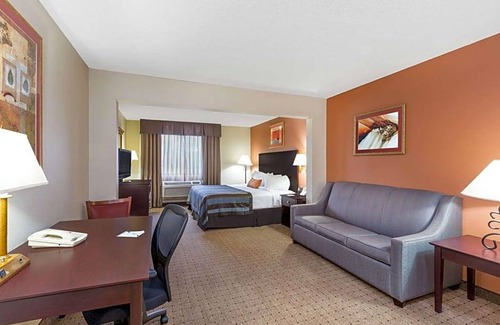 West Monroe Hotel | 2-Star Hotel ∙ Wingate by Wyndham West Monroe