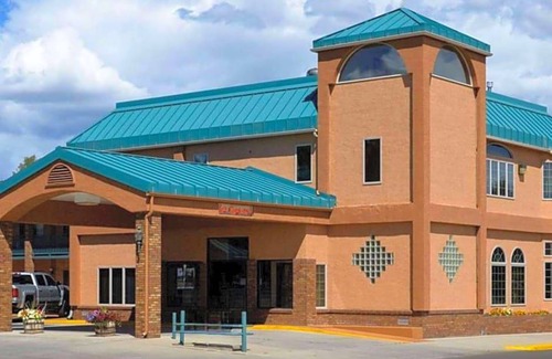 Gunnison Hotel | 2-Star Hotel ∙ Wingate by Wyndham Gunnison Near Western Colorado University