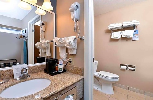 Gunnison Hotel | 2-Star Hotel ∙ Wingate by Wyndham Gunnison Near Western Colorado University