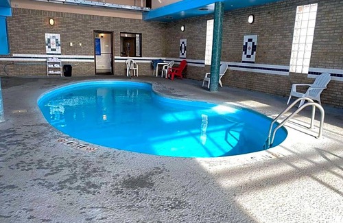 Gunnison Hotel | 2-Star Hotel ∙ Wingate by Wyndham Gunnison Near Western Colorado University