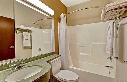 York Hotel | 2-Star Hotel ∙ York Microtel Inn & Suites by Wyndham