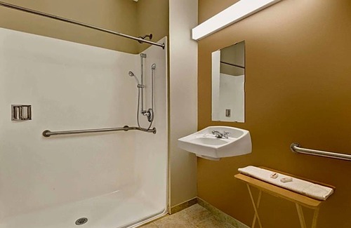 York Hotel | 2-Star Hotel ∙ York Microtel Inn & Suites by Wyndham