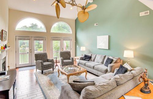 Garner Cove House | 2-Story Deck Waterfront Lake Lure Home!