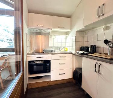 Brides-les-Bains Apartment | 2- Studio Brides-les-bains tout confort avec vue Vanoise