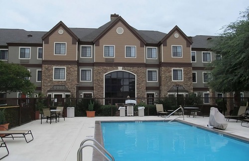 Vance Jackson Apartment | 2 Studio Suites about 8-miles from San Antonio International Airport! W/Pool!