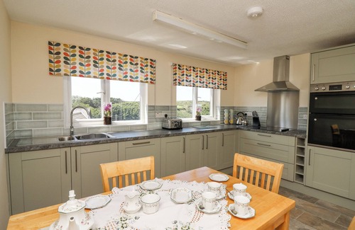 Porthgain Cottage | 2 SUNNY HILL, character holiday cottage, with a garden in St Davids