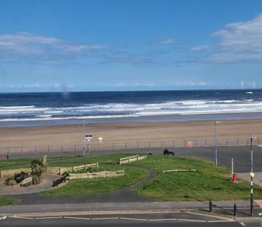 Seaton Carew House | 2 The Green, exceptional large house, sea views loads of bathrooms