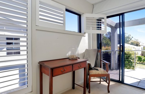 Tea Gardens House | 2 The Pier - Elegance by the Water