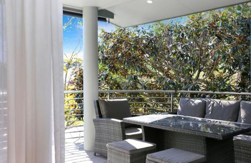 Tea Gardens House | 2 The Pier - Elegance by the Water