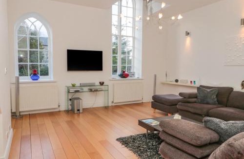 Embleton House | 2 The Reformed Church