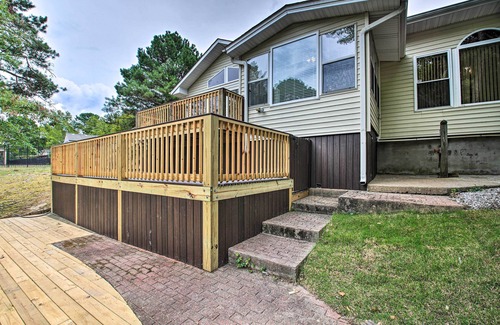 Lake Hamilton Cottage | 2-tier Deck & Boat Parking: Lake Hamilton Home