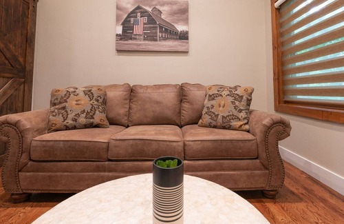 Lambertville House | 2 Units Luxurious Barn Suites in Lambertville NJ