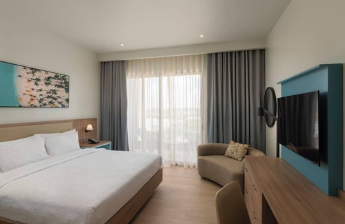 La Romana Hotel | 2 Units w/Balcony | Pool, Onsite Dining & Free Parking | Near the Beach