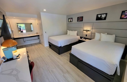 Newhall Resort | 2 Units with Free Parking! Near Children's Discovery Museum of San Jose