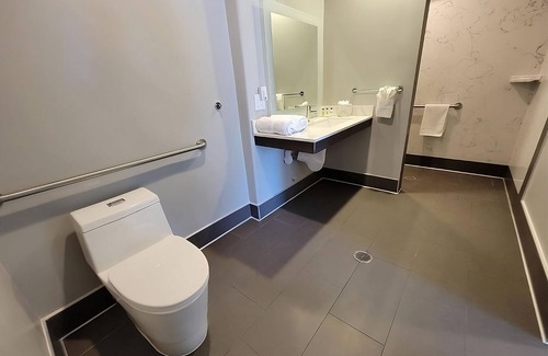 Newhall Resort | 2 Units with Free Parking! Near Children's Discovery Museum of San Jose