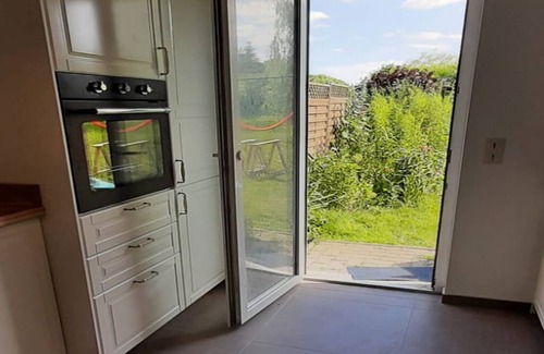 Am Salzhaff House | 2 vacation homes in a double pack for nature lovers, close to the beach, quiet, large gardens
