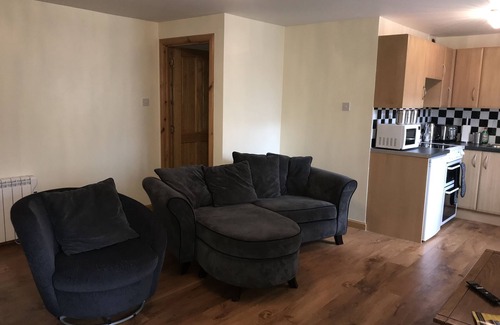 Forres Apartment | 2 Varis Apartments