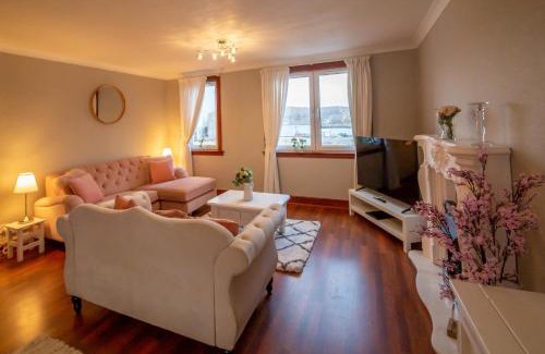 Lochinver Apartment | 2 wheelhouse apartments