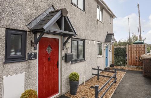 Pentraeth House | 2 Y Bont