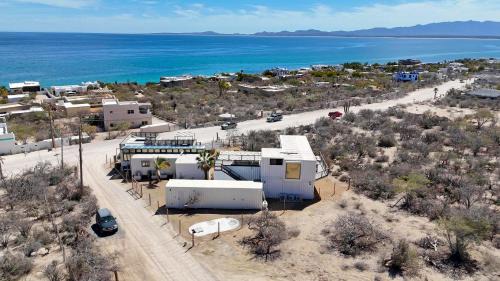 El Sargento House | 20-30 Knots- Stylish Gaming Eco Homes Hot Tub