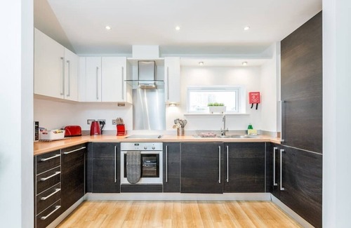 Guildford Apartment | 20 Abbots Yard - 2 bedroom apartment