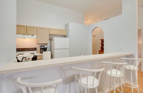 Minneola Condo | 20 Mi to Disney: Condo w/Pool Access in Clermont!