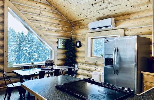 Island Park House | 20 Miles to West Yellowstone ~ Air Condition ~ Wifi