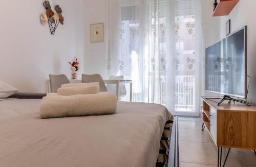 Rondo - Torretta Apartment | [20 minuti dal Duomo] Milano Smart Apartment