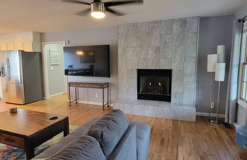 Dandridge House | 20% OFF Book by 9/30 Lake Dock Pavillion Hot Tub
