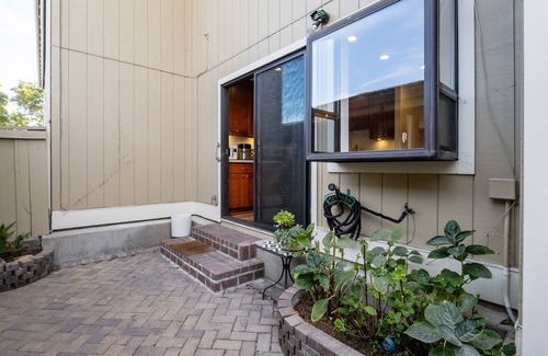 Foster City House | 20% OFF Cozy 2B/1.5B Modern House in Foster City. Pet-Friendly!