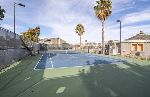 Foster City House | 20% OFF Cozy 2B/1.5B Modern House in Foster City. Pet-Friendly!