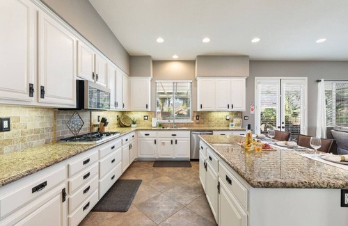 Wildomar House | 20% Off July Dates - Pool,Spa,Tiki Bar, Cls 2 Wineries!