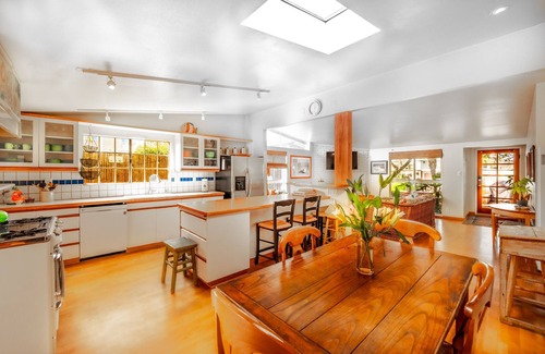 Pierpont Bay House | 20% Off Oct 2-4, Hot Tub To Beach, Great Reviews