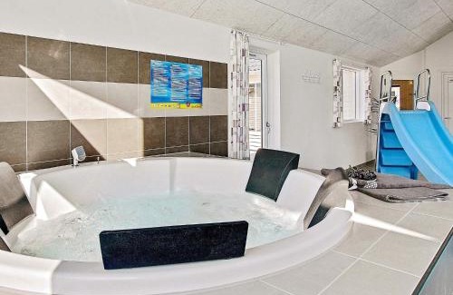 Olpenitz House | 20 person holiday home in Hasselberg