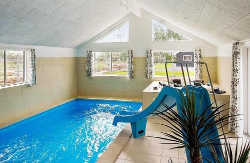 Olpenitz House | 20 person holiday home in Hasselberg