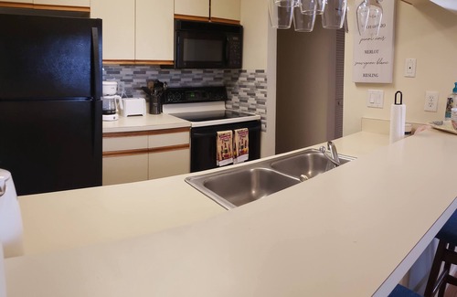 Bayshore Gardens Condo | 20% Summer discount - 2 beds & 2 baths near IMG Academy is waiting for you!