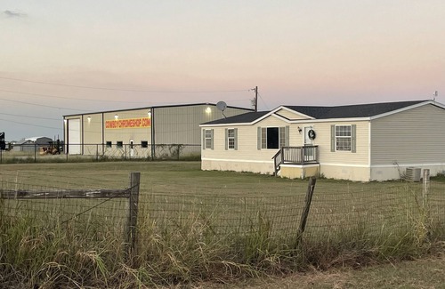 Mustang Ridge House | 20 Year old Country living Home