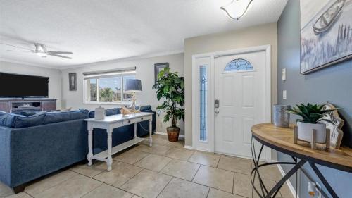 Punta Gorda House | 200 Belaire