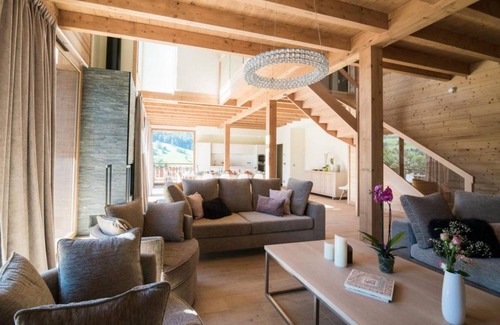 Praz-sur-Arly Ski Chalet | 200 m² Chalet ∙ 5 bedrooms ∙ 13 guests
