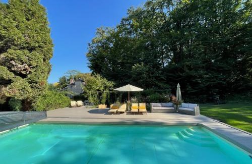 Montevrain Villa | 200 M2 Dreamhouse for 10 with private pool and garden in beautiful park