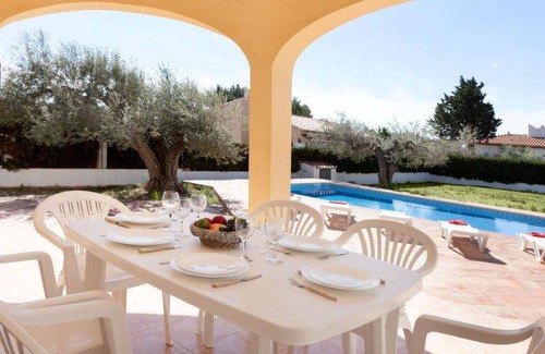 L'Ametlla de Mar House | 200 m² House ∙ 5 bedrooms ∙ 11 guests