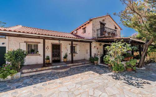 Pantokratoras Villa | 200 m² Villa ∙ 3 bedrooms ∙ 7 guests