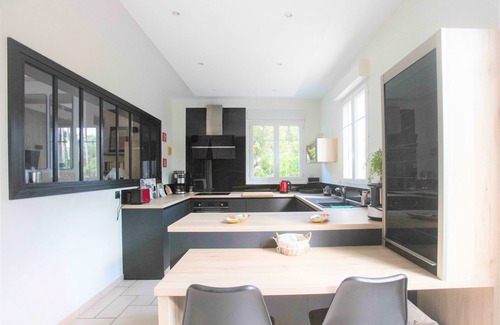 Cap-Ferret House | 200 meters from the beach: VILLA IN THE CENTER of Cap Ferret, beautiful garden with trees