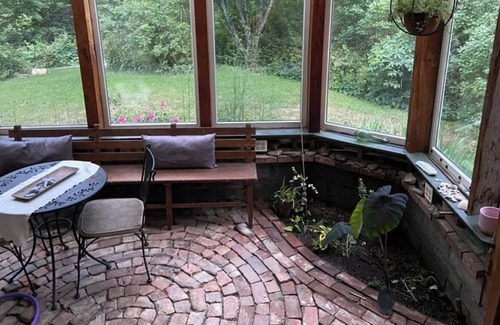 Bethel House | 200 Year Old Vermont farmhouse. Private location. Close to skiing.