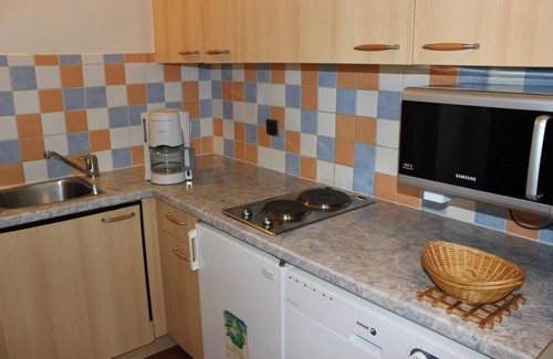 Val-Thorens Apartment | 200m from resort center, 4th floor, balcony, tv, ski locker, 39m², Val Thorens