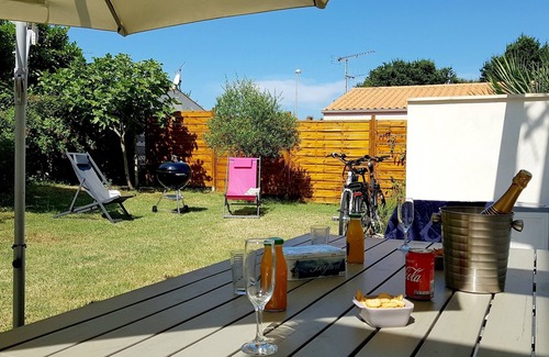 Fouras Villa | 200m from the ocean, villa "Oléron" in a residence with swimming pool,.: Les Thalassiles