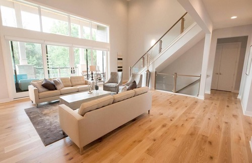 Brookfield House | 2018 BUILT LUXURY CONTEMPORARY HOME 6400 SQ FEET 20 MINS TO DOWNTOWN MKE