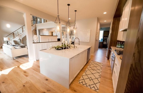 Brookfield House | 2018 BUILT LUXURY CONTEMPORARY HOME 6400 SQ FEET 20 MINS TO DOWNTOWN MKE