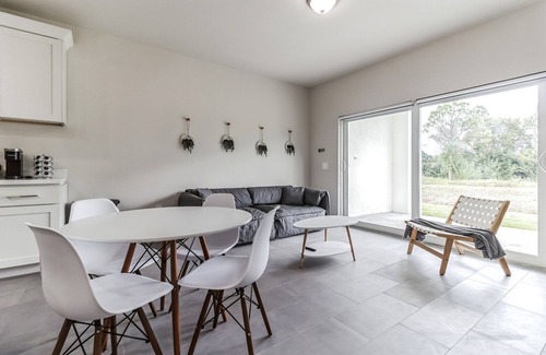 Westminister House | 2023 NEW 3 BR 2 BA Modern Hidden Gem