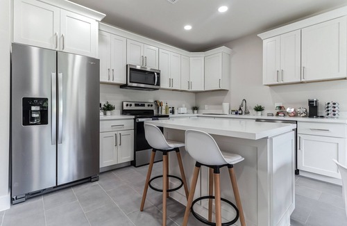 Westminister House | 2023 NEW 3 BR 2 BA Modern Hidden Gem